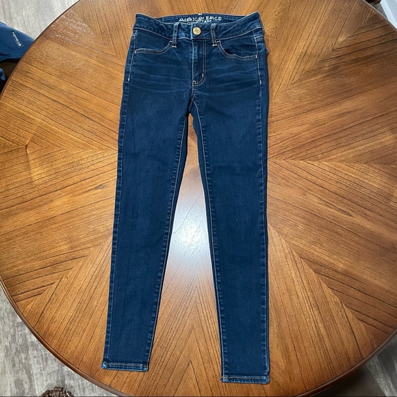 American Eagle Dark Wash Super Stretch Jegging Size 2 - Picture 2 of 5